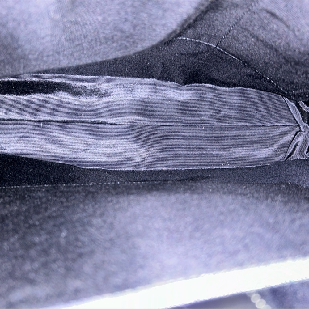 GIVENCHY Black Leather & Gun metal hardware Tote Bag - Picture 7 of 9